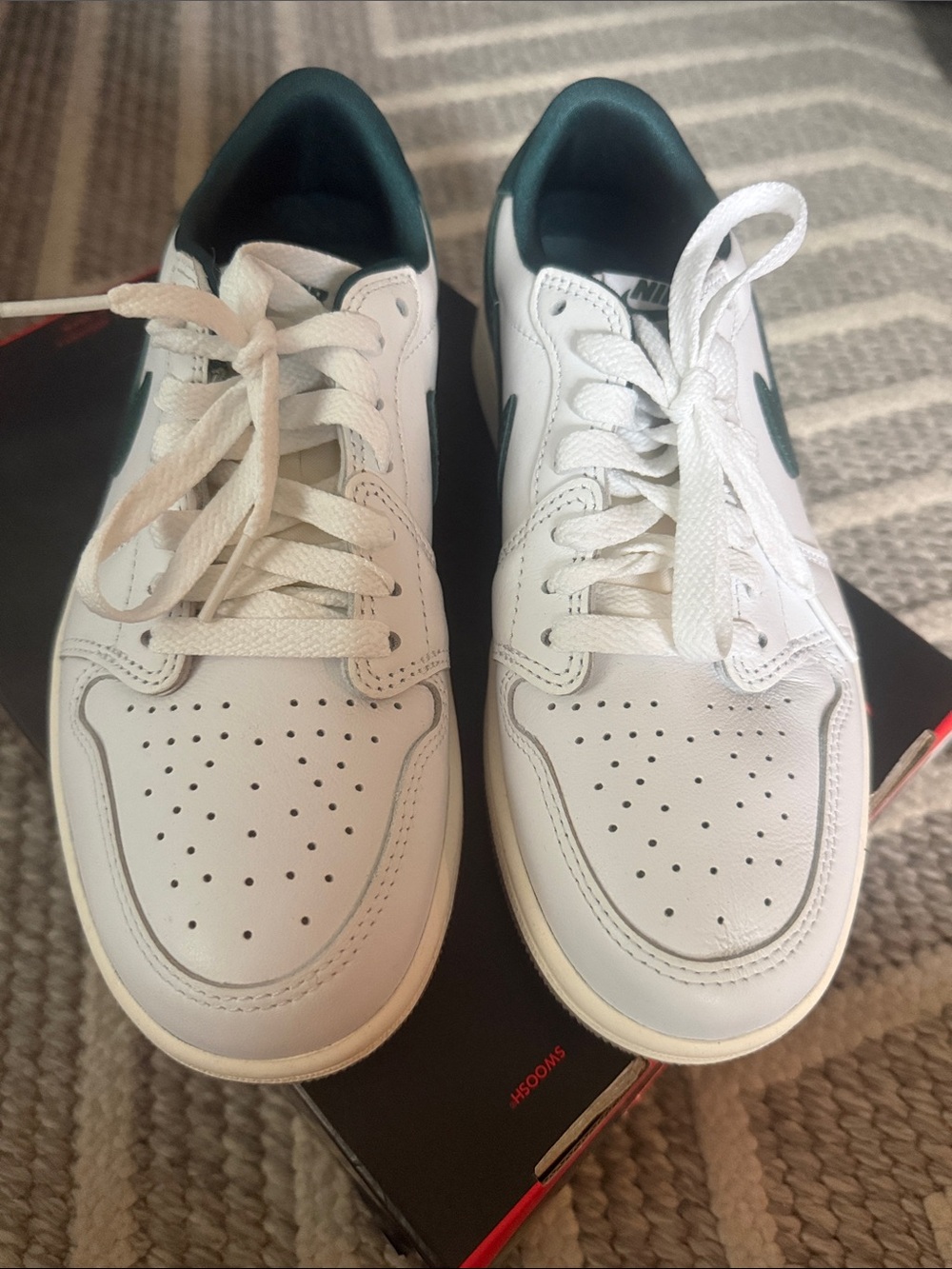 Women’s Nike Air Jordan 1 Retro Low size 6.5